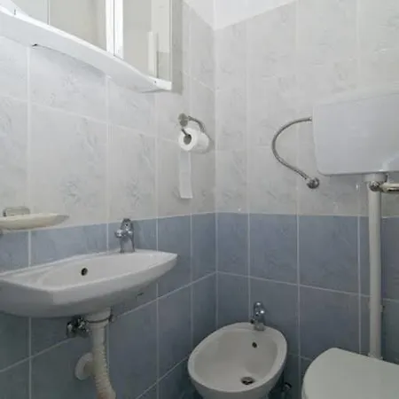 Vedrana شقة سبليت